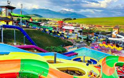 KORBIELÓW 2025 - WAKACYJNY HIT !!! Z wyjazdem do Energylandii, wycieczkami do Wiednia, na Słowację i do aquaparków. Ośrodek z basenem letnim. Kolonia 7-13 lat, obóz 14-18 lat.